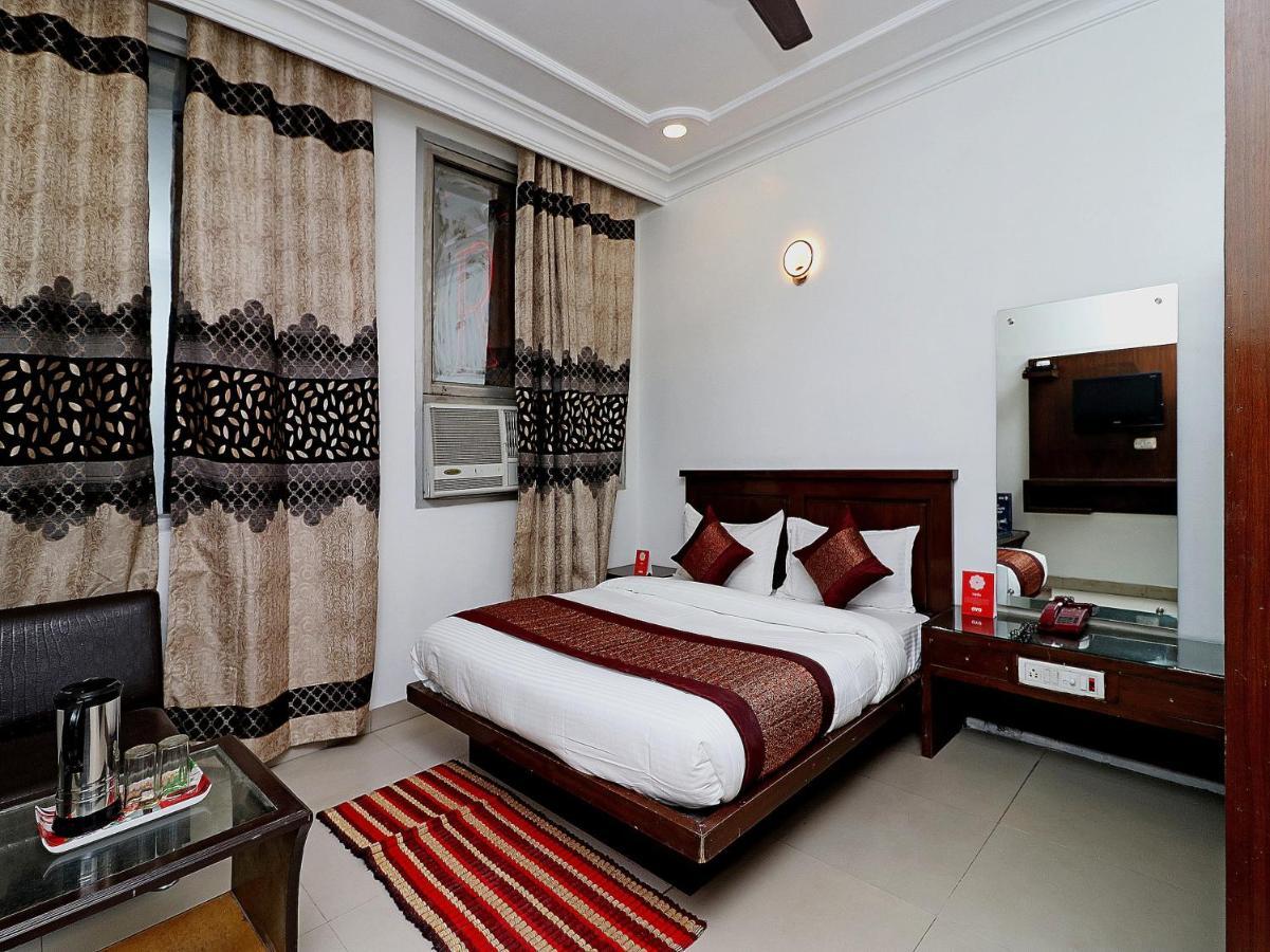 Oyo Flagship Kumar Palace Neu-Delhi Exterior foto